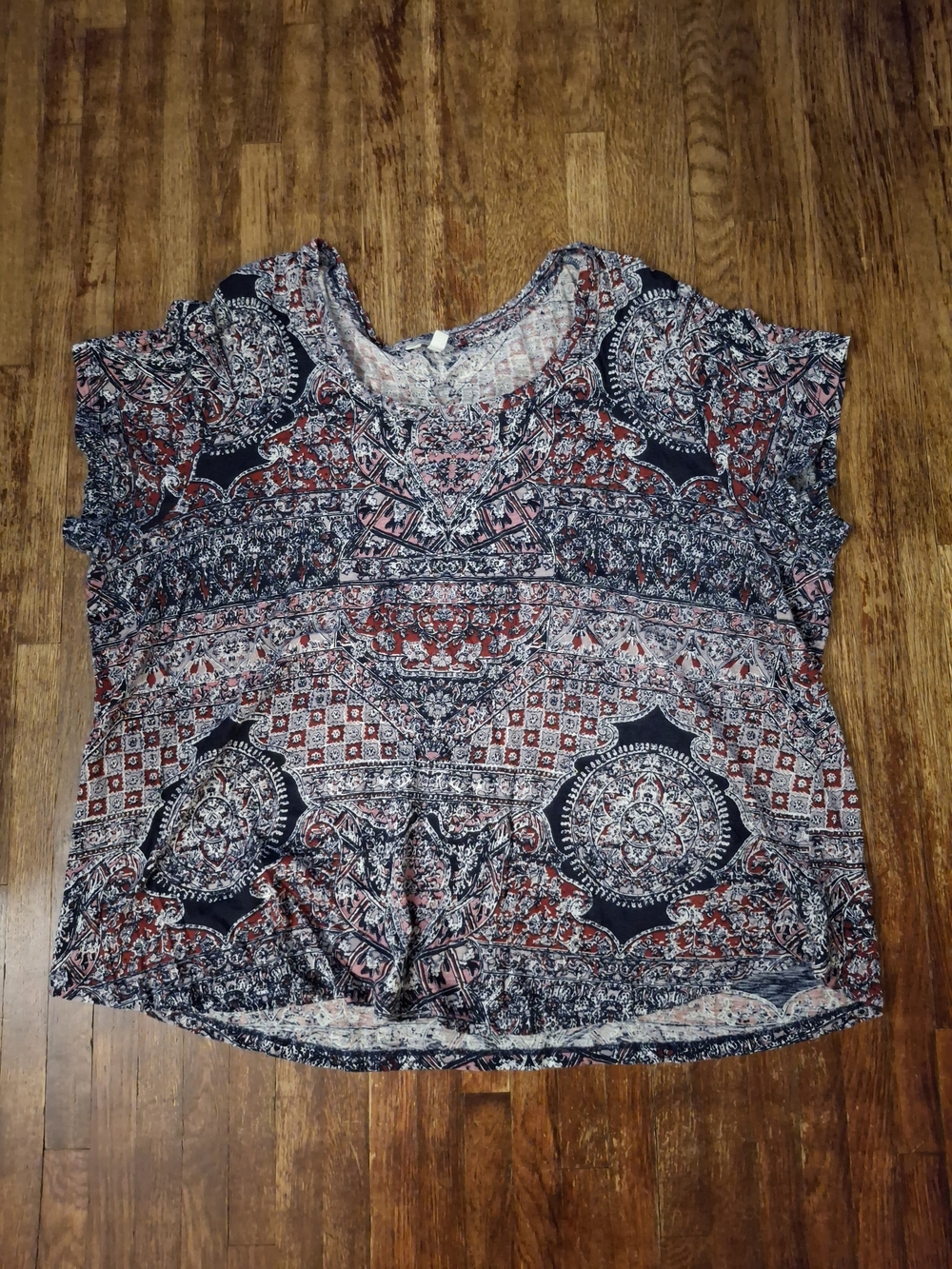 Lucky Brand Navy and Red Paisley Aztec Print Short Sleeve Tee Blouse